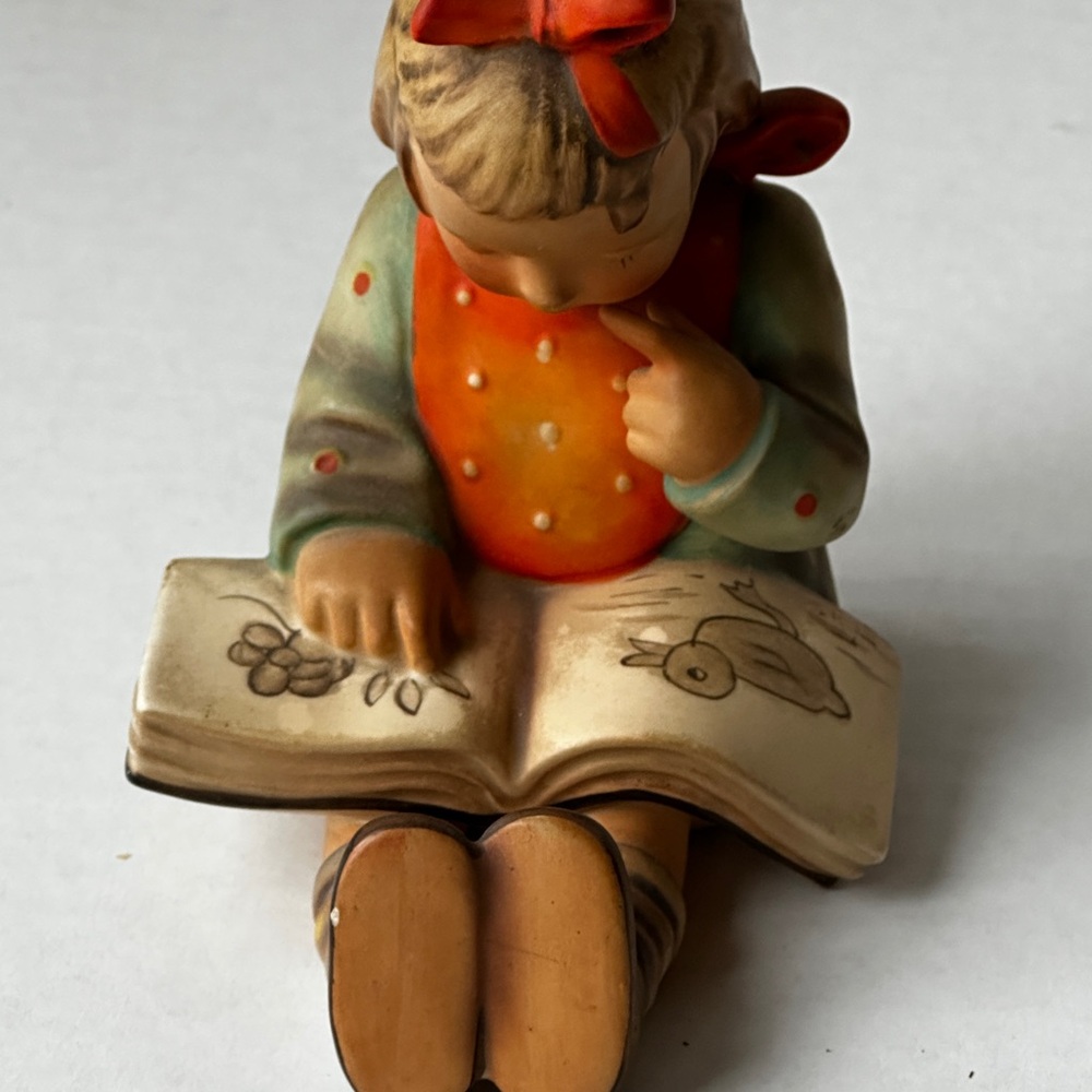 Hummel bookworm figurine